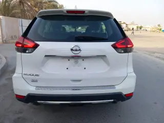 2018 Nissan Rogue in Sharjah used car