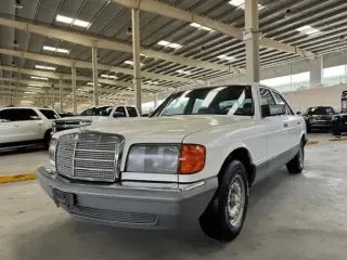 1984 Mercedes-Benz 300 في Sharjah سيارة مستعملة
