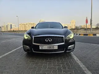 2018 Infiniti Q70 in Dubai used car