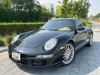 2006 Porsche 911 Carrera في Dubai سيارة مستعملة