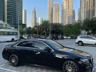 2017 Mercedes-Benz E-Class في Dubai سيارة مستعملة