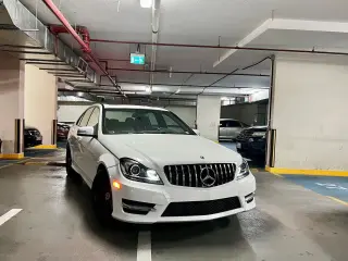 2014 Mercedes-Benz C-Class في Dubai سيارة مستعملة