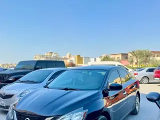 2019 Nissan Sentra في Dubai سيارة مستعملة