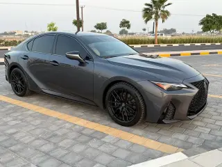 2023 Lexus IS-F في Dubai سيارة مستعملة