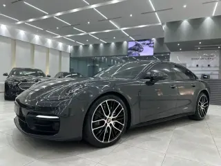 2021 Porsche Panamera في Al Ain سيارة مستعملة