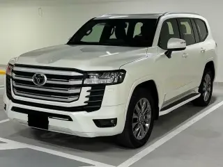 2023 Toyota Land Cruiser in Dubai used car