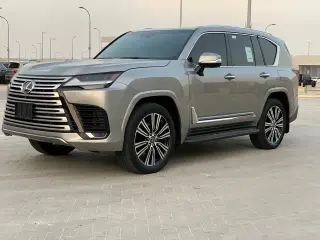 2023 Lexus LX600 في Abu Dhabi سيارة مستعملة