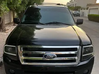 2013 Ford Expedition in Dubai used car