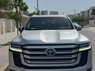 2022 Toyota Land Cruiser in Dubai used car