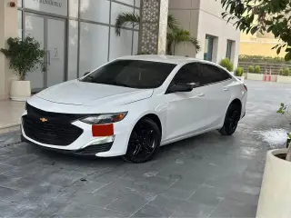 2019 Chevrolet Malibu in Dubai used car