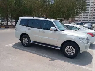 2014 Mitsubishi Pajero in Dubai used car
