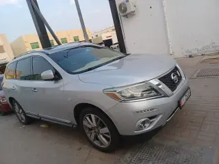 2015 Nissan Pathfinder في Al Ain سيارة مستعملة