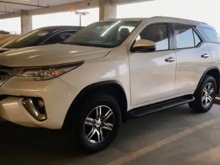 2019 Toyota Fortuner in Dubai used car