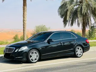 2013 Mercedes-Benz E-Class في Dubai سيارة مستعملة