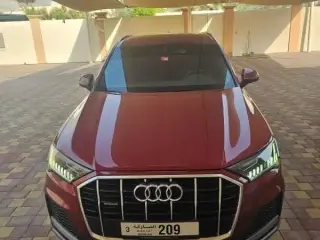 2020 Audi Q7 in Sharjah used car