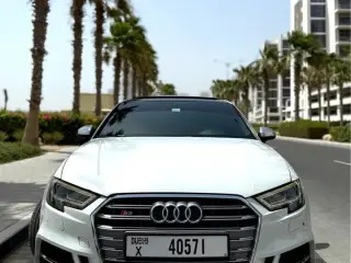 2017 Audi S3 في Dubai سيارة مستعملة