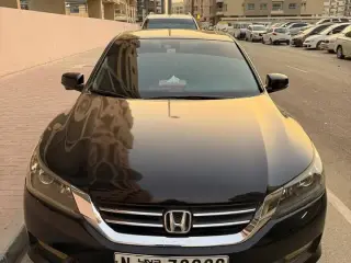 2014 Honda Accord in Sharjah used car