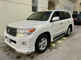 2014 Toyota Land Cruiser in Dubai used car