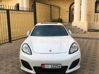 2010 Porsche Panamera في Al Ain سيارة مستعملة