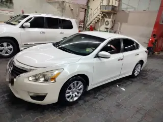 2014 Nissan Altima in Sharjah used car