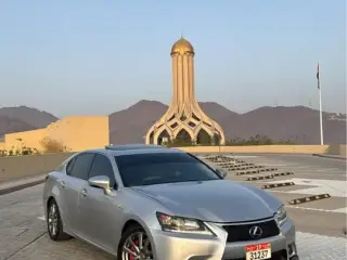 2013 Lexus GS في Sharjah سيارة مستعملة