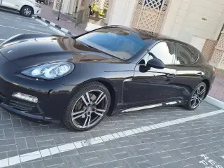 2011 Porsche Panamera في Dubai سيارة مستعملة