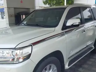 2020 Toyota Land Cruiser in Abu Dhabi used car