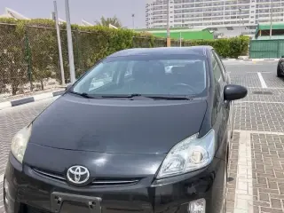 2010 Toyota Prius in Dubai used car