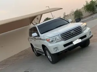 2015 Toyota Land Cruiser in Al Ain used car