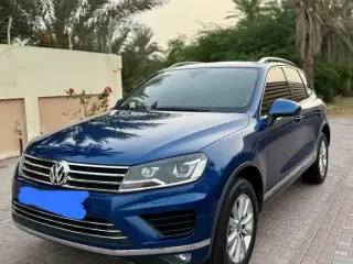 2016 Volkswagen Touareg في Sharjah سيارة مستعملة