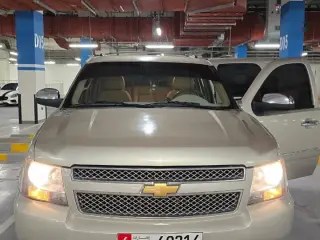 2013 Chevrolet Suburban in Abu Dhabi used car