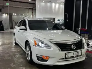 2013 Nissan Altima in Dubai used car