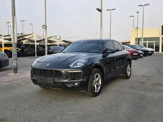 2017 Porsche Macan in Sharjah used car