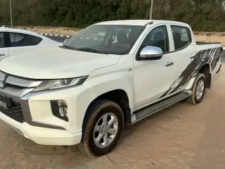 2020 Mitsubishi L200 in Dubai used car