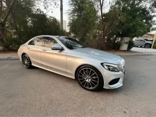 2018 Mercedes-Benz C-Class في Abu Dhabi سيارة مستعملة