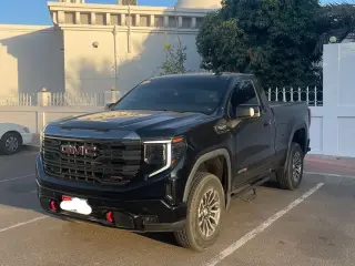 2022 GMC Sierra في Al Ain سيارة مستعملة