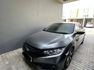 2021 Honda Civic in Sharjah used car