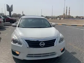 2013 Nissan Altima in Dubai used car