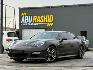 2013 Porsche Panamera في Dubai سيارة مستعملة