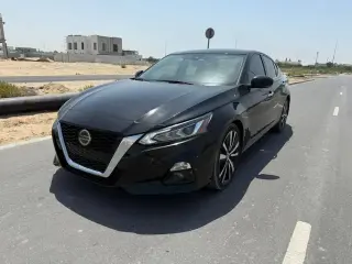 2020 Nissan Altima in Dubai used car