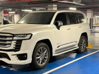 2024 Toyota Land Cruiser in Abu Dhabi used car