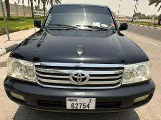 2001 Toyota Land Cruiser in Dubai used car
