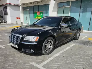 2014 Chrysler 300 in Dubai used car