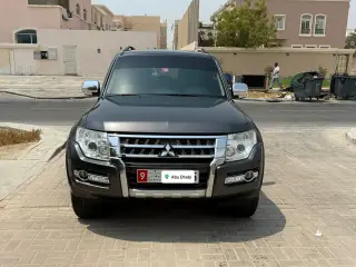 2017 Mitsubishi Pajero in Abu Dhabi used car