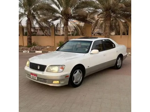 2000 لكزس آل آس ٤٠٠