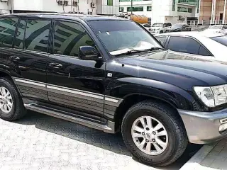 2000 Toyota Land Cruiser in Dubai used car