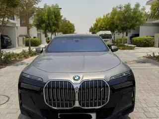 2023 BMW i7 in Dubai used car