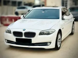 2013 BMW 5-Series في Dubai سيارة مستعملة