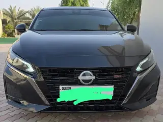 2019 Nissan Altima in Dubai used car