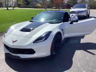 2017 Chevrolet Corvette in Dubai used car